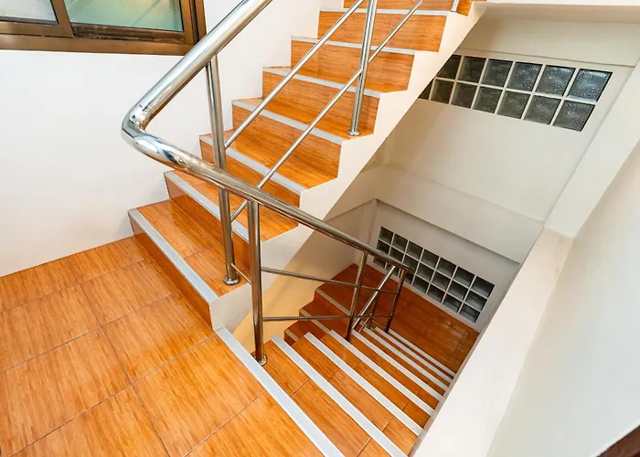 The Hidden Giant Swing เดอะ ฮิดเด้น เสาชิงช้า Apartamento